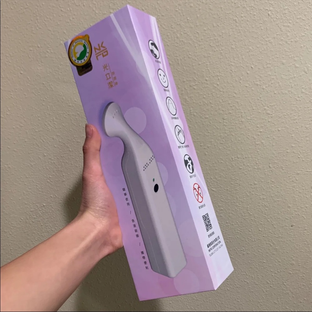 NKFG UVC LED Portable White Sterilizer